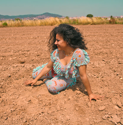 Mono manga larga corta con detalles y leggins