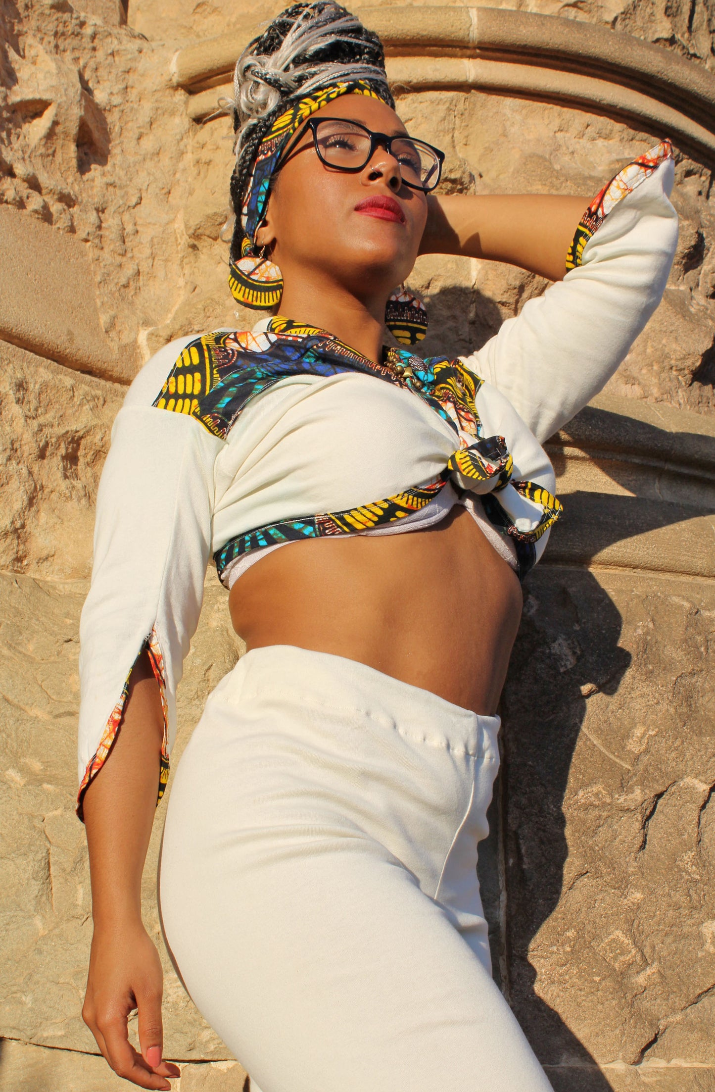 Blusa con estampado y diadema para el pelo