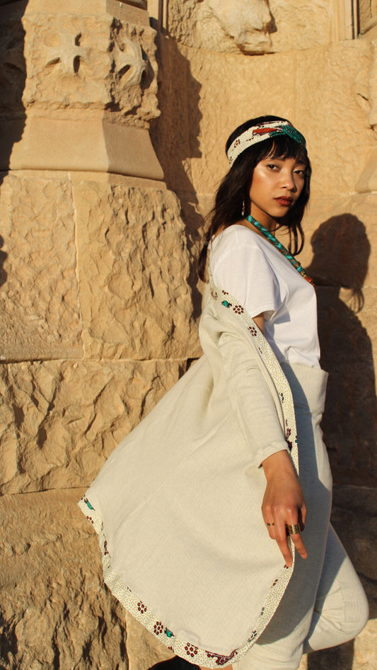 Cárdigan medio largo de manga 3/4 con estampado wax, leggins y diadema a juego