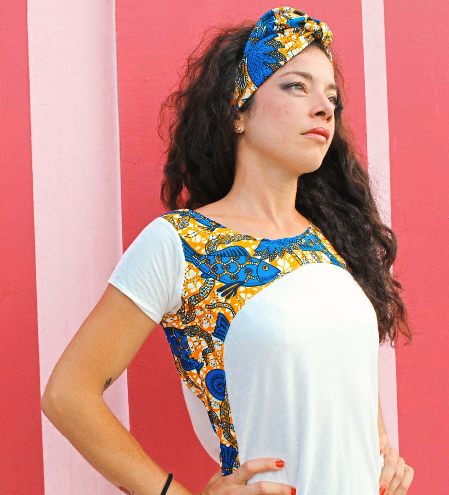 Vestido camiseta corto con estampado Wax y diadema